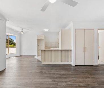 Prime location, great living! - Photo 5