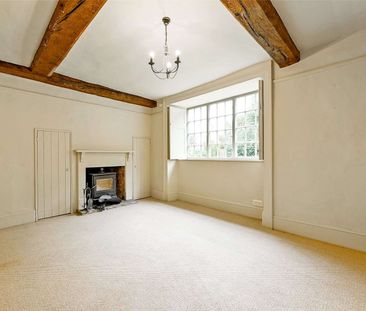 A charming Grade II Listed house - Photo 2