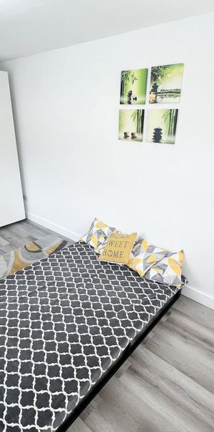 1 bedroom in a house share to rent - Photo 1