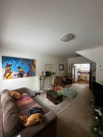 St Kilda East - Photo 3