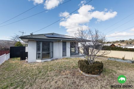 90 Cameron Road, Karabar NSW 2620 - House For Rent | Domain - Photo 5