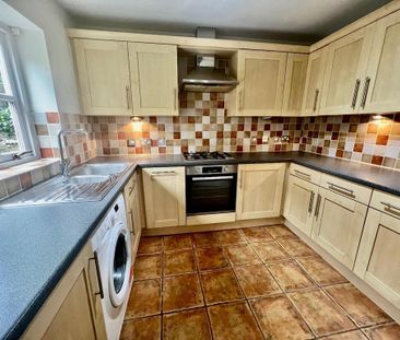 2 bedroom semi-detached house to rent - Photo 4
