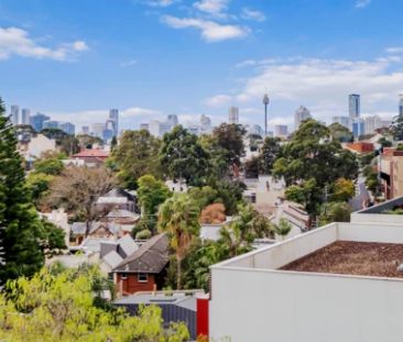 Castle Camperdown Three, Sydney - Photo 3