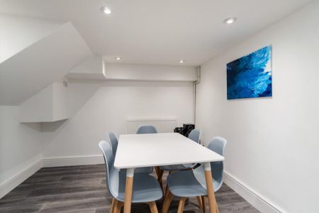 6 bedroom house to rent - Photo 4