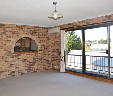 2/77 Cleary Street, Hamilton NSW 2303 - Photo 1