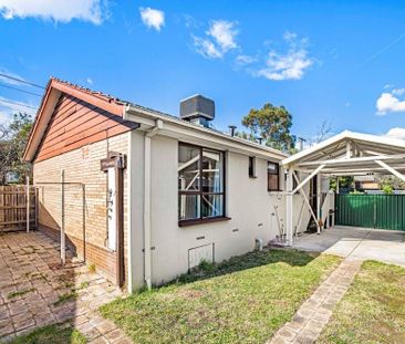 A Warm & Inviting Family Dwelling - Photo 3