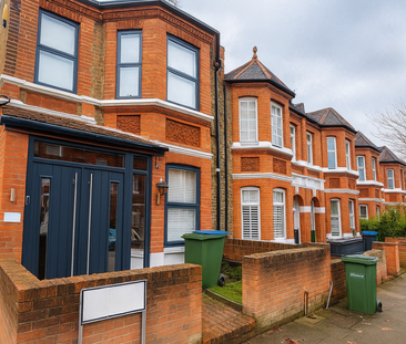 3 bedroom semi-detached house to rent - Photo 6