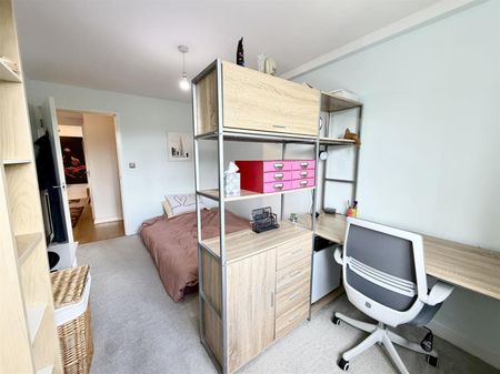 2 Bedroom Apartment To Let - Photo 5