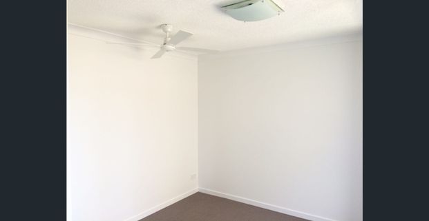 Spacious, Stylish & Secure – Your Ideal Home Awaits in Labrador! - Photo 1