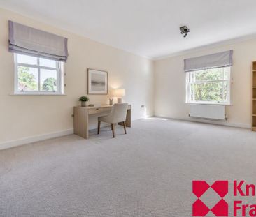 A substantial detached family home arranged over three floors, offering over 3,000 sq ft of beautifully proportioned accommodation. - Photo 3