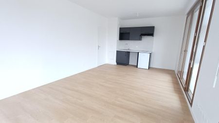 location Appartement T2 DE 48.42m² À ARPAJON - Photo 3