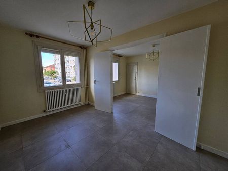 Location appartement 4 pièces 72.24 m² à Bourg-en-Bresse (01000) - Photo 3