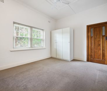 3 Brisbane Street, MURRUMBEENA - Photo 1