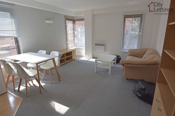 2 Bedroom Ground Floor Flat - Photo 1