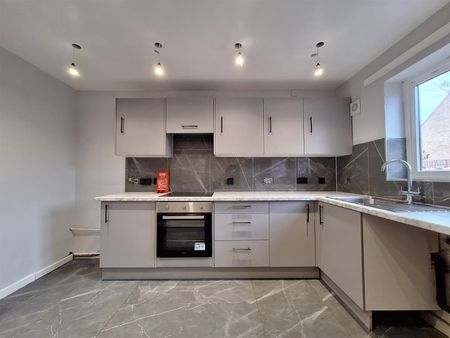 Ching Way, London E4 - Photo 3