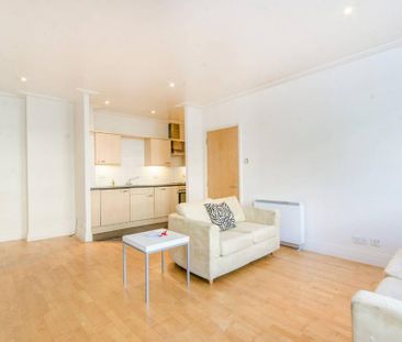 1 bedroom flat to rent - Photo 2