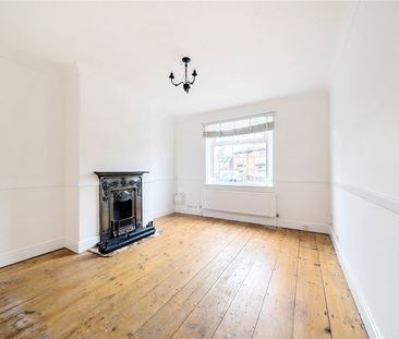 Pikes Hill, Epsom, Surrey, KT17 4EA - Photo 3