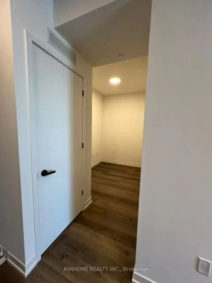 8 Interchange Way #4201 - Photo 1