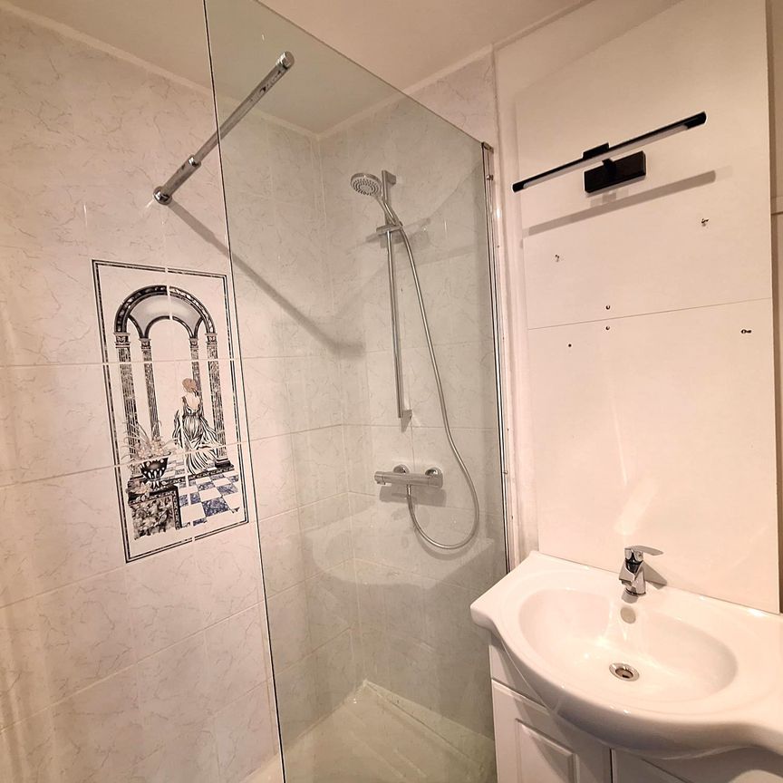 Location Appartement 3 pièces 47m² LES SABLES D OLONNE 85100 - Photo 1