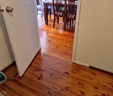 Narre Warren - Photo 2