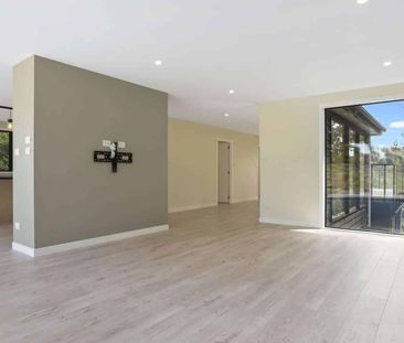 Luxury, style, and functionality! - Photo 2