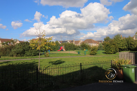 The Property In Sugar Way - Boleyn Avenue - Photo 3
