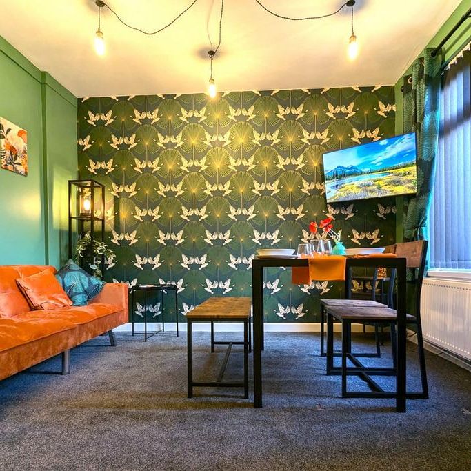 1 bedroom in a house share to rent - Photo 1