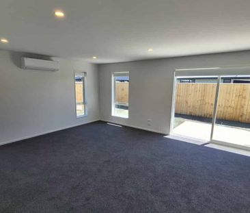 Modern, spacious and sun filled - Photo 2