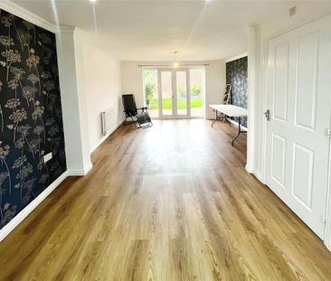 3 bedroom semi-detached house to rent - Photo 2