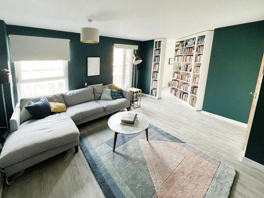 3 bedroom apartment to rent - Photo 1