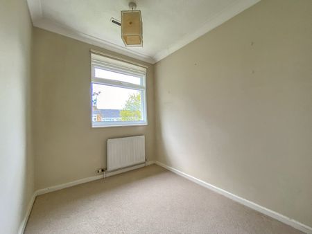 Burnside, CM21, Sawbridgeworth - Photo 3