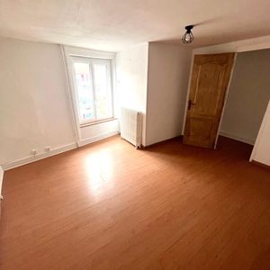 Appartement T4 Chazelles-sur-Lyon à louer - Photo 2
