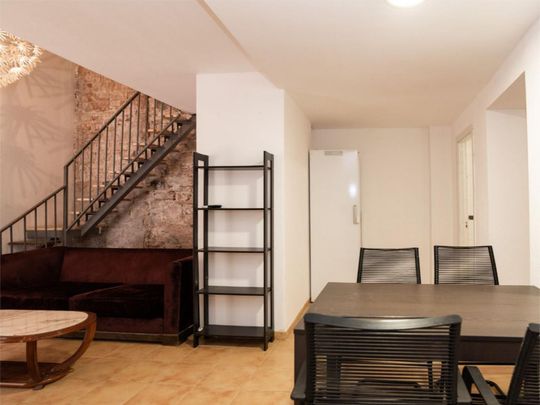 Apartamento de alquiler en Carrer Nou de Sant Francesc, 2, Barri Gòtic - Photo 1