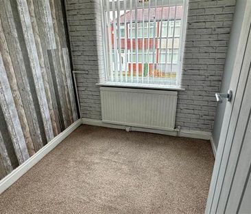 3 Bedroom Semi-Detached House For Rent in Bourne Drive, Manchester - Photo 3