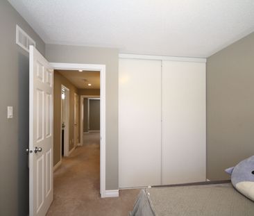 For Lease - 302 TOURMALINE Crescent, Barrhaven, Ontario - Photo 6
