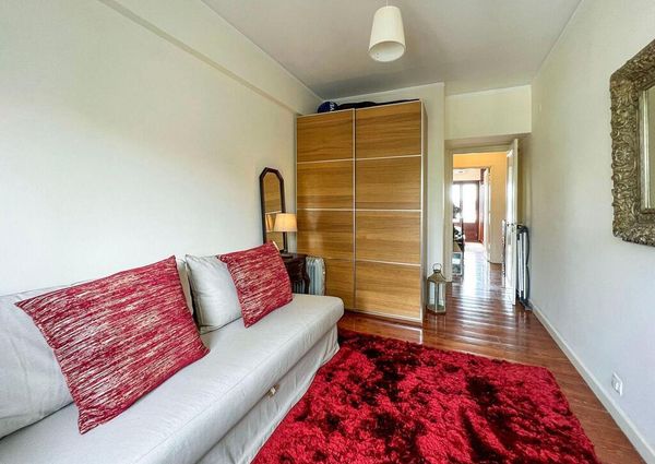 2 Bedroom Apartment with balcony, Belém, Lisboa