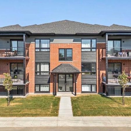 ✨ 4 1/2 NEUFS – DISPONIBLES DÈS JUIN – VALLEYFIELD ✨ - Photo 4