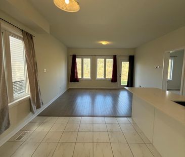 For Lease - 136 Gildersleeve Boulevard, Loyalist, Ontario - Photo 2