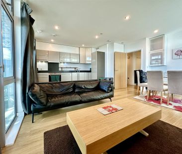 Ross Way, London - Photo 3