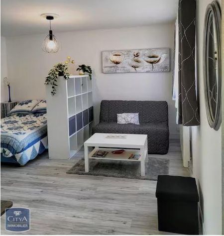 Location Appartement 1 pièce 26m² ISIGNY SUR MER 14230 - Photo 2