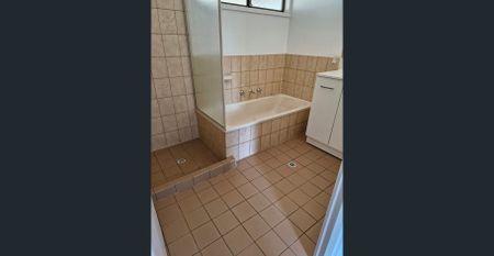 Country Living - Photo 5