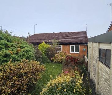2 bedroom semi-detached bungalow to rent - Photo 4