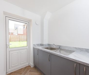 5 bedroom detached house to rent - Photo 5