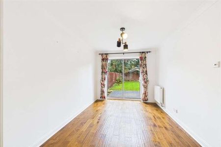 Heynes Green, Maidenhead, Berkshire, SL6 - Photo 2