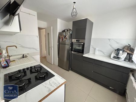 Location Appartement 4 pièces 65m² MACON 71000 - Photo 4