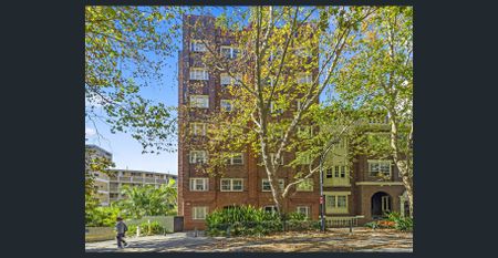 Beautiful one-bedroom apartment featuring incredible water views, unfurnished. - Photo 3