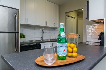 Tower East - Photo 5