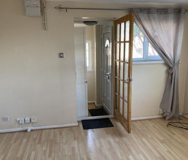 1 bedroom terraced house to rent - Photo 6