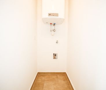 WOW I MODERN SANIERT I OFFENE KÜCHE I 4. STOCK MIT LIFT I BADEWANNE... - Foto 6
