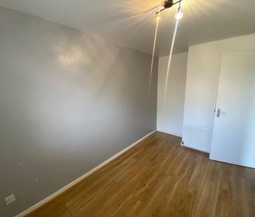 Kitson Close, Leeds - Photo 5